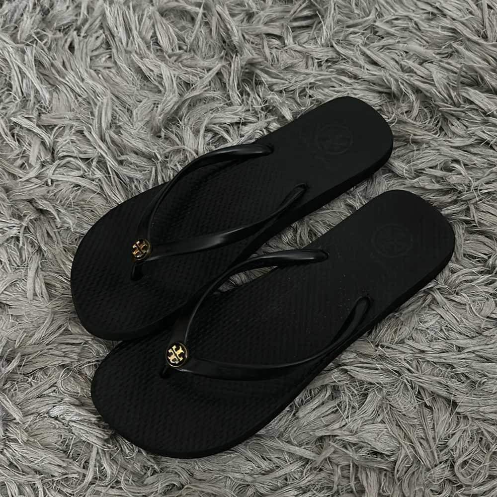 Authentic Tory Burch flip flops